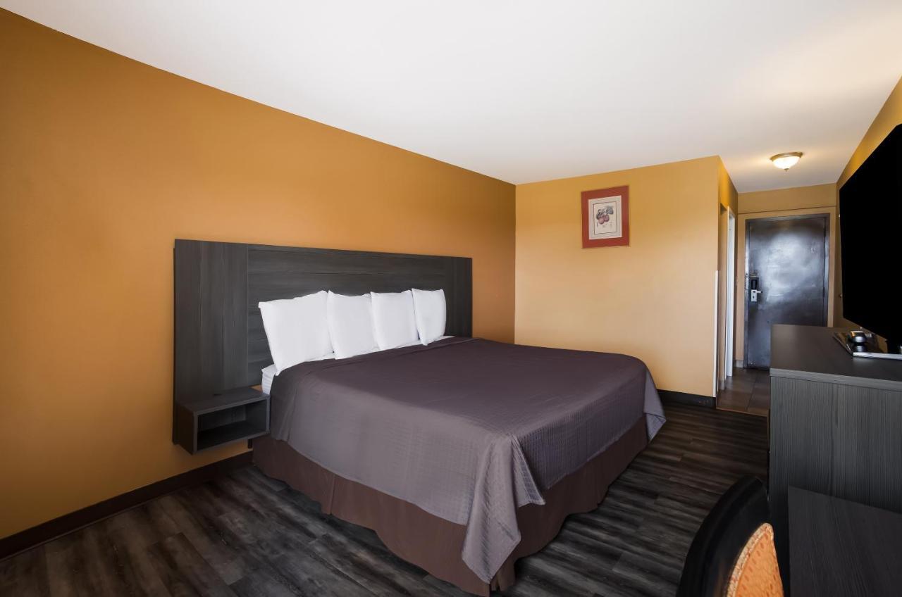 Econo Lodge Allentown Exteriör bild